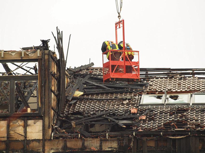 Feuer Schule Neuhonrath bei Lohmar P337.JPG